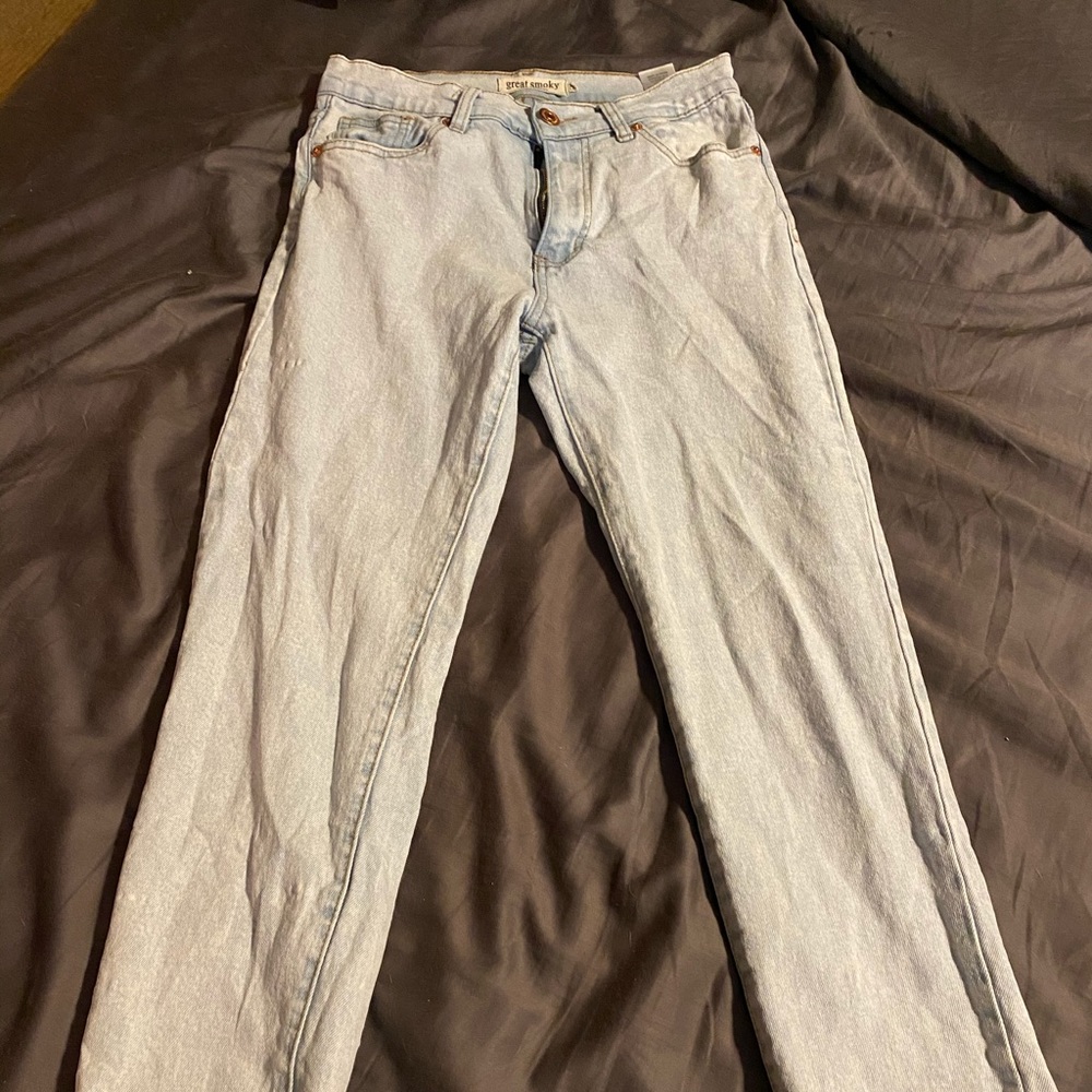 Highwasted acid washed jeans